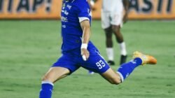 Persib Bandung Perkokoh Takhta Klasemen Usai Bungkam Malut United