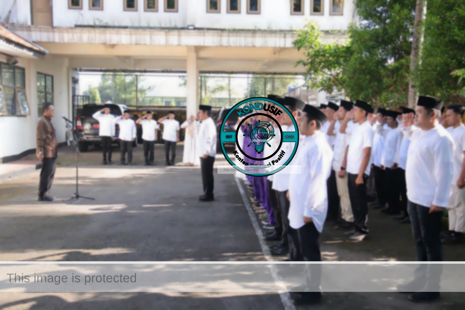 BUPATI CIAMIS HERDIAT SUNARYA PIMPIN APEL PEGAWAI DPRKPLH DAN PASUKAN UNGU