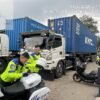 Masih Nekat Mengaspal, 1.700 Truk Sumbu Tiga “Dikandangkan” Polda Jabar