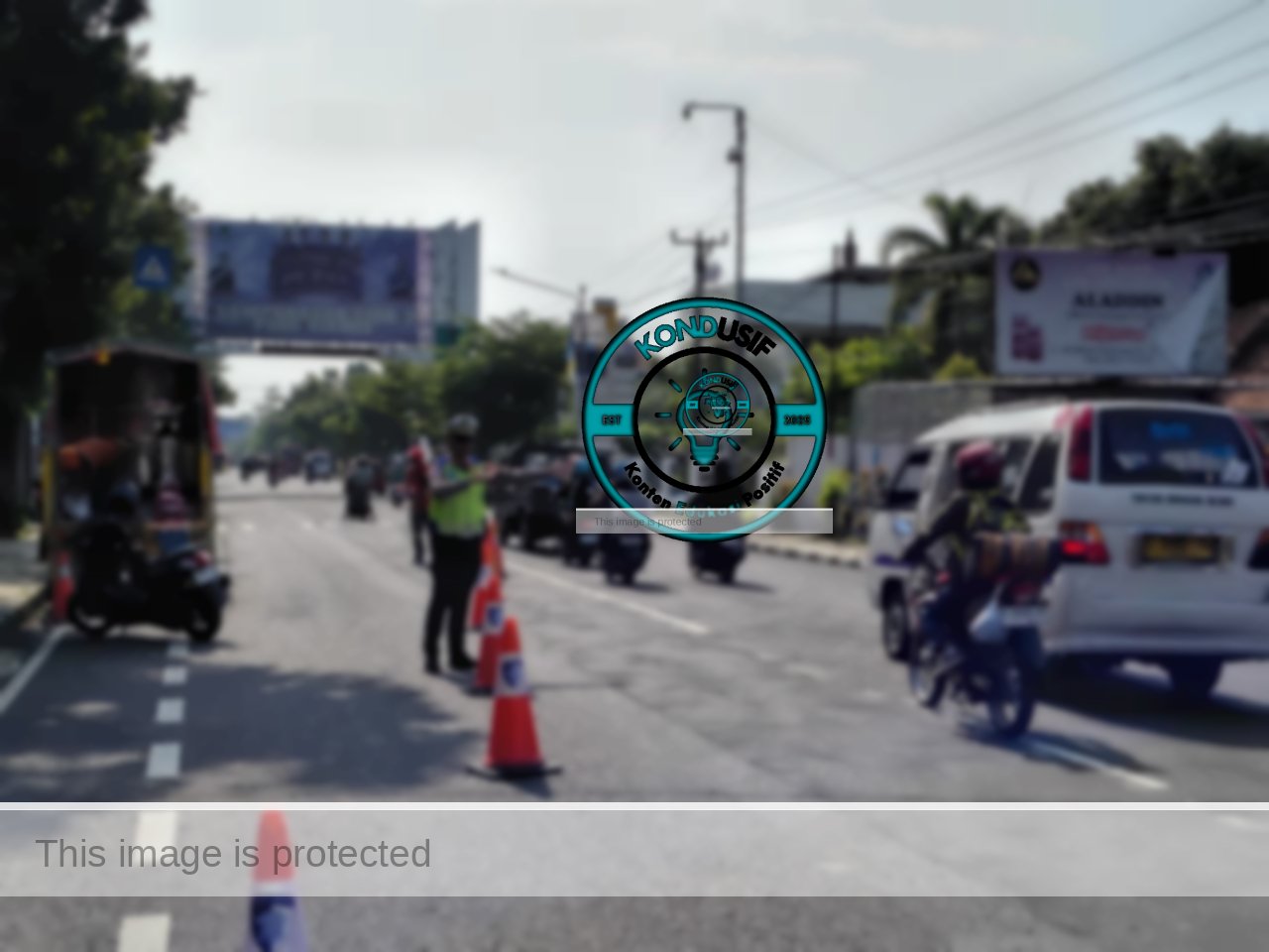 Satlantas Polres Ciamis Pasang Pita Kejut di Simpang 4 Tonjong