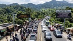 Wisatawan “Serbu” Jawa Barat, Jalur Puncak dan Lembang Diberlakukan Satu Arah