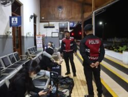 Menjaga Denyut Nadi Stasiun: Patroli Biru Polres Ciamis Sasar Objek Vital
