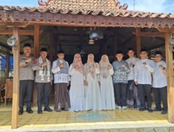 Kapolda Jabar Beri Kejutan, Hadiahkan 4 Paket Umrah untuk Santri dan Guru Ponpes Darussalam Ciamis