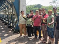Satu Komando, 4 Kades Turun Gunung Pimpin Kerja Bakti Massal di Jembatan Cirahong
