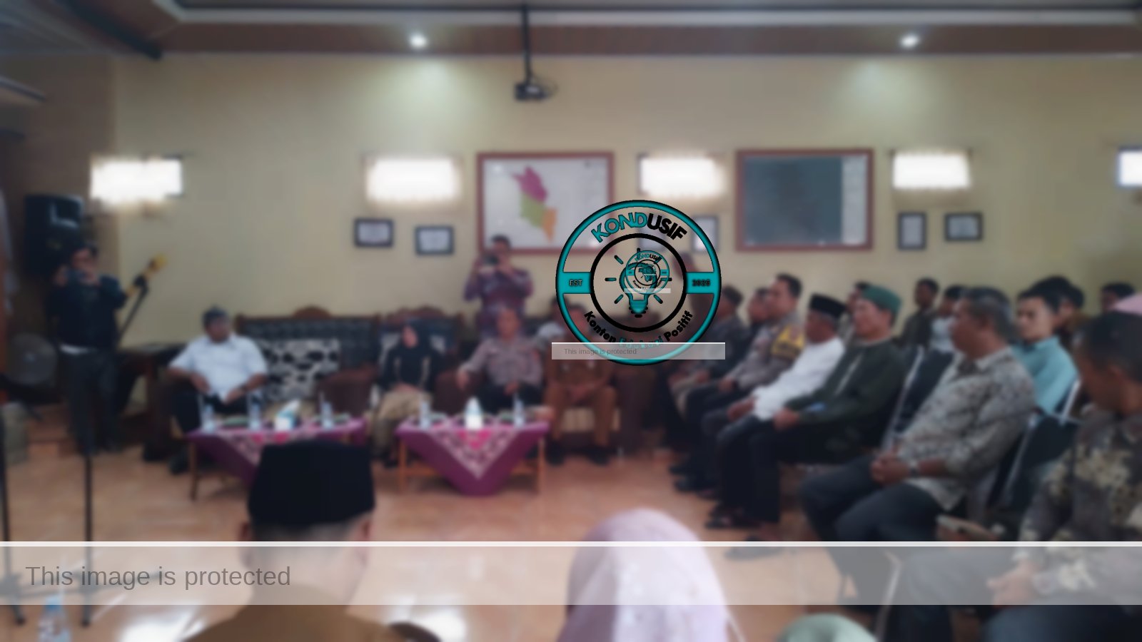 Polsek Ciamis Kawal Pelantikan Perangkat Desa Gunung Sari