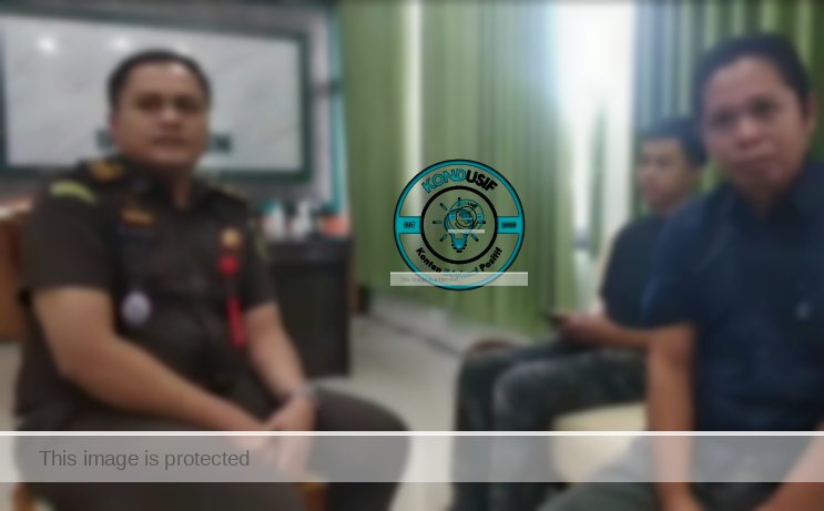 Kepala Seksi (Kasi) Intelijen, Anang didampingi Plh. Kasi Pidana Khusua (Pidsus) Kejari Ciamis, Kresna. (Foto: istimewa)