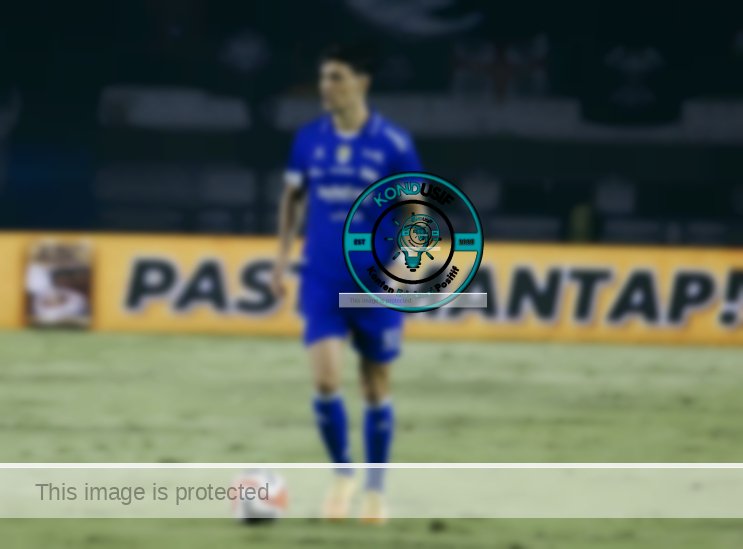 Federico Barba saat laga Persib Bandung vs Bali United di Stadion GBLA, (foto: instagram/@persib).