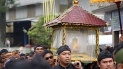 Mahkota Binokasih: Mahakarya Emas dan Falsafah Hidup Masyarakat Sunda