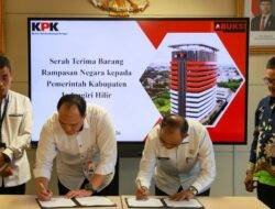 Tak Bisa Bayar Rp 6,9 M, Tanah Eks Kadis PU Bengkalis Disita KPK Buat Warga Inhil