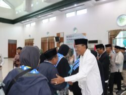 Lepas Jemaah Haji Ciamis, Bupati Herdiat: Jaga Fisik, Jangan Ngeyel ke Petugas