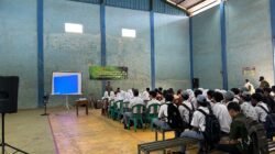 Sasar Pelajar Malangbong, Polres Garut ‘Suntik’ Kesadaran Hukum di Arena TMMD