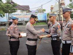 Apresiasi Kinerja! Kapolres Ciamis Ganjar Penghargaan Personel Berprestasi hingga Polisi Cilik