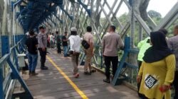 Laki laki Paruh Baya Diduga Mengakhiri Hidup dengan Melompat dari Jembatan Cirahong