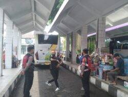 Berantas Premanisme, Sat Samapta Polres Ciamis Sisir Terminal Ciamis