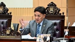 Komisi III DPR Desak Polri Kejar Otak di Balik Sindikat Judol 320 WNA