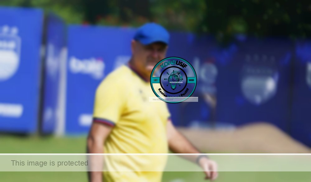 Pelatih Kepala Persib Bandung, Bojan Hodak (foto:persib)