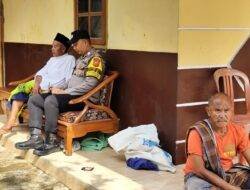 Sentuhan Humanis Polri, Polsek Cijeungjing Melayat ke Rumah Duka Anggota BPD