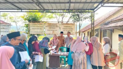 ​897 Warga Hujungtiwu Ciamis Diserbu Bansos Pangan, Polisi Turun Tangan