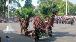 Kesenian Bebegig Sukamantri saat Galuh Ethnic Carnival di Pendopo Bupati Ciamis. (Dok, kondusif.com/hasna ismie lutfiyah).
