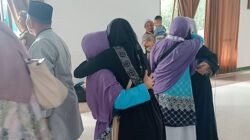 Haru-Bahagia Kepulangan 442 Jemaah Haji Asal Ciamis