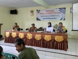 Polisi Kawal Penyaluran BLT Dana Desa di Margamulya Ciamis