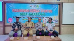 Tekan Angka Stunting di Jalatrang Ciamis, Polisi Ikut Rembukan Bareng Warga
