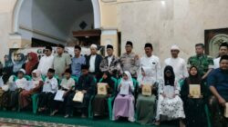 Polsek Cihaurbeuti Hadiri Gebyar 10 Muharam, Berbaur Beri Santunan Yatim