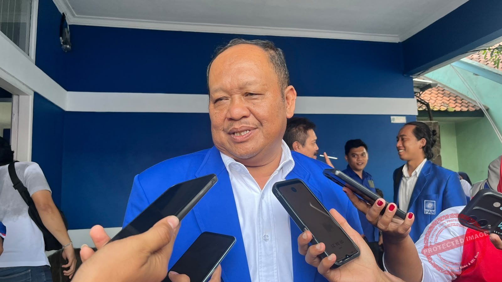 Ketua DPD PAN Kabupaten Ciamis, Komar Hermawan saat diwawancarai usai kegiatan Muscab VI PAN Ciamis. (Dok, foto. Istimewa)