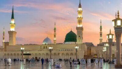 Foto Ilustrasi: Masjid Nabawi, (diolah oleh AI)