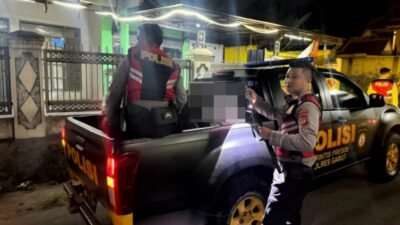 Patroli Dini Hari, Polisi Garut Amankan 8 Remaja Diduga Bawa Samurai dan Tramadol