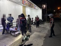 Patroli Dini Hari, Polisi Bubarkan Sekelompok Pemuda yang Pesta Miras di Garut