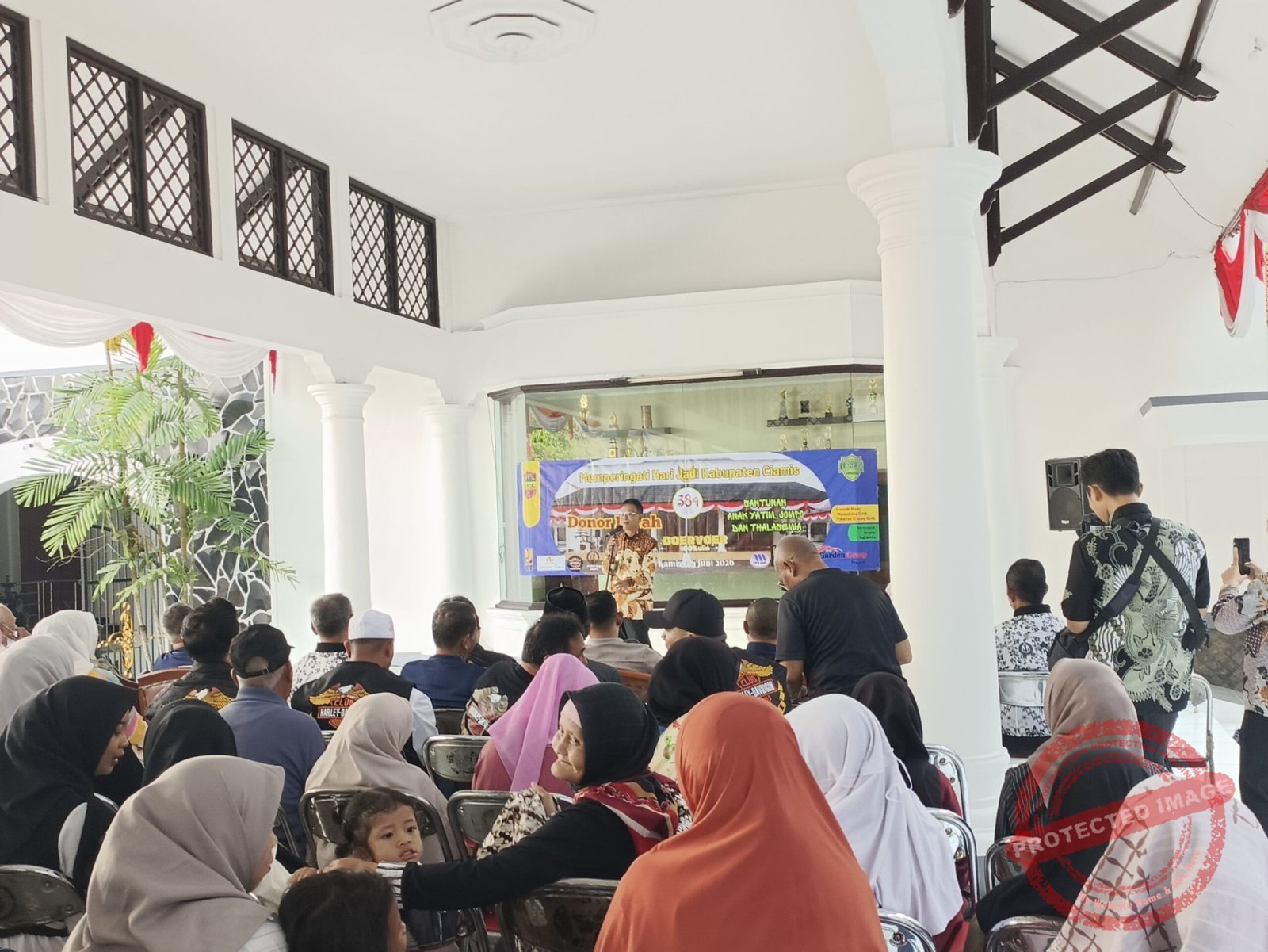 Bupati Ciamis, Herdiat Sunarya, mengungkap kondisi keuangan daerah yang tengah mengalami penurunan saat sambutan di acara komunitas Doervoer. (Dok, foto. Kondusif.com)