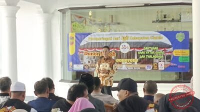 Bupati Ciamis, Herdiat Sunarya saat menjelaskan arti Guyub Ngacangin Galuh yang selaras dengan semangat gotong royong warga Ciamis.