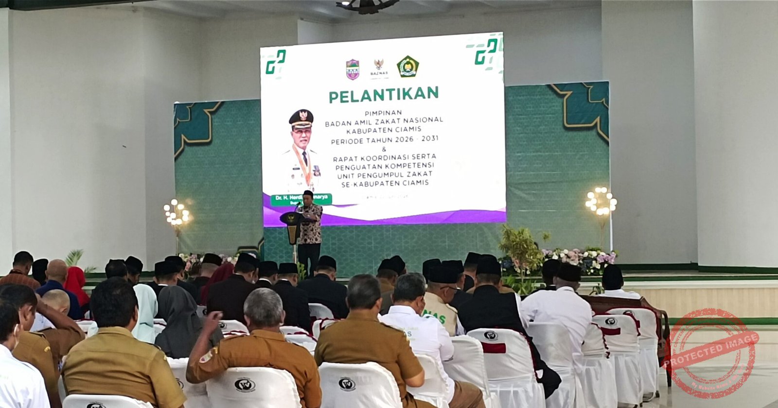 Wakil Ketua I BAZNAS Provinsi Jawa Barat, Dr. H. Ijang Faisal, saat menghadiri Pelantikan Pimpinan BAZNAS Kabupaten Ciamis Periode 2026-2031. (Dok, foto. Kondusif.com)