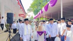 Bupati Ciamis Herdiat Sunarya memberikan suntikan semangat kepada ribuan anak yatim yang menghadiri kegiatan Guyub Muharam Miasih Yatim Ciamis Barokah