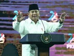 Prabowo: ‘Londo Ireng’ Kini Pakai Baju Wartawan hingga LSM