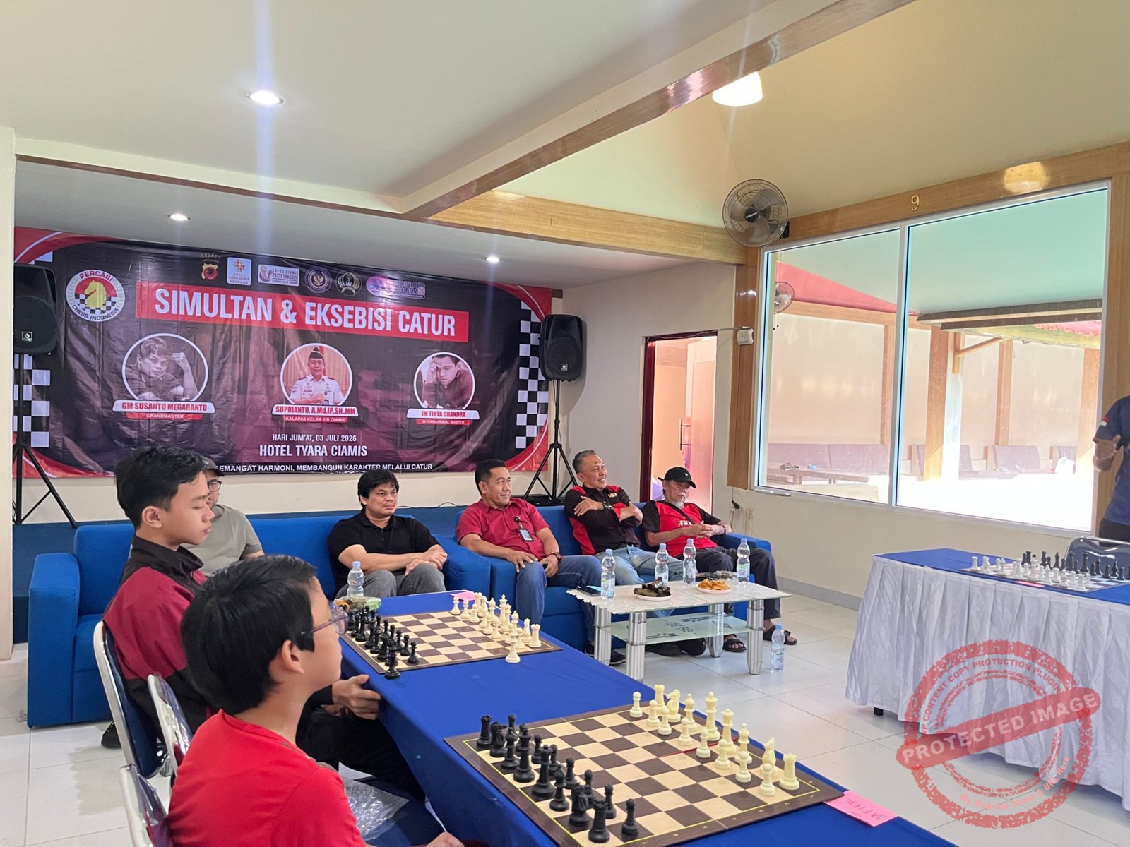 Simultan dan Eksebisi Catur di Hotel Tyara Ciamis. (Dok, foto. Tim Kondusif.com)