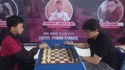 Pecatur Muda Ciamis Fahmi Febriansyah Jajal Kemampuan Lawan Grandmaster Susanto