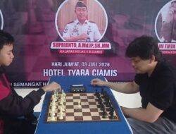 Pecatur Muda Ciamis Fahmi Febriansyah Jajal Kemampuan Lawan Grandmaster Susanto