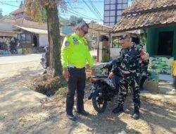 Tertibkan Knalpot Brong, Polsek Pameungpeuk Amankan 13 Knalpot Tak Sesuai Spesifikasi Teknis