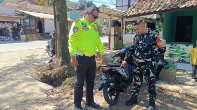 Tertibkan Knalpot Brong, Polsek Pameungpeuk Amankan 13 Knalpot Tak Sesuai Spesifikasi Teknis