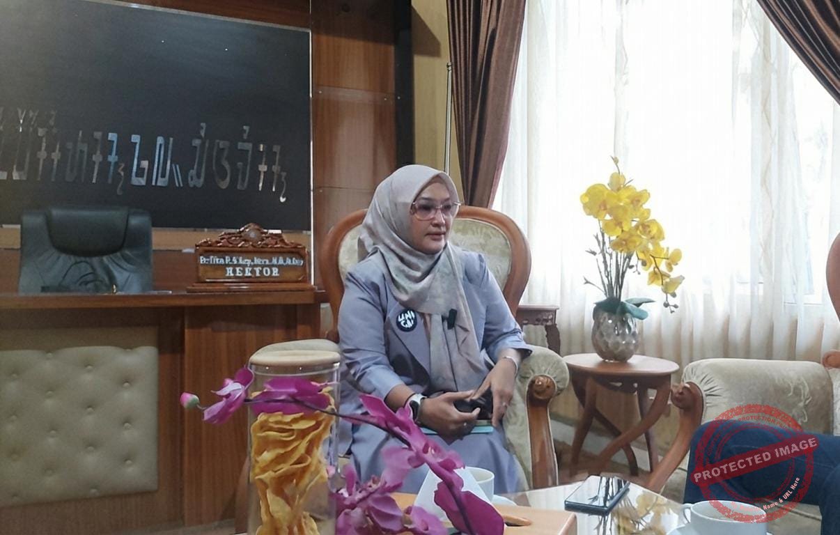 Rektor Universitas Galuh (Unigal), Dr. Tita Rohita, S.Kep., Ners., M.M., M.Kep., mendorong pengembangan riset dan inovasi Sacha Inchi. (Dok, foto. Istimewa)