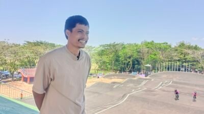 Pelatih BMX Racing Ciamis, Yogi Putra. (Dok, foto. Kondusif.com)