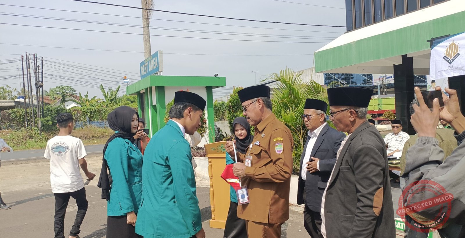 Pelepasan Mahasiswa KKN-IK Institut Nahdatul Ulama (INU) Ciamis 2026. (Dok, foto. Fauza/kondusif.com)