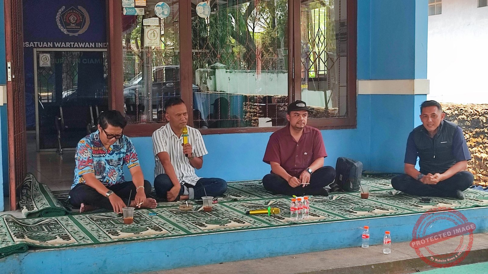 Calon Ketua PWI Jawa Barat, Tantan Sulthon Paparkan visi dan 5 program untuk wartawan PWI Priangan Timur di Kantor PWI Ciamis. (Dok, foto. Istimewa)