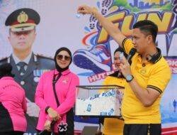 Semarak HUT ke-81 RI, Fun Walk Polres Garut Ajak Warga Sehat Sekaligus Belanja Produk UMKM
