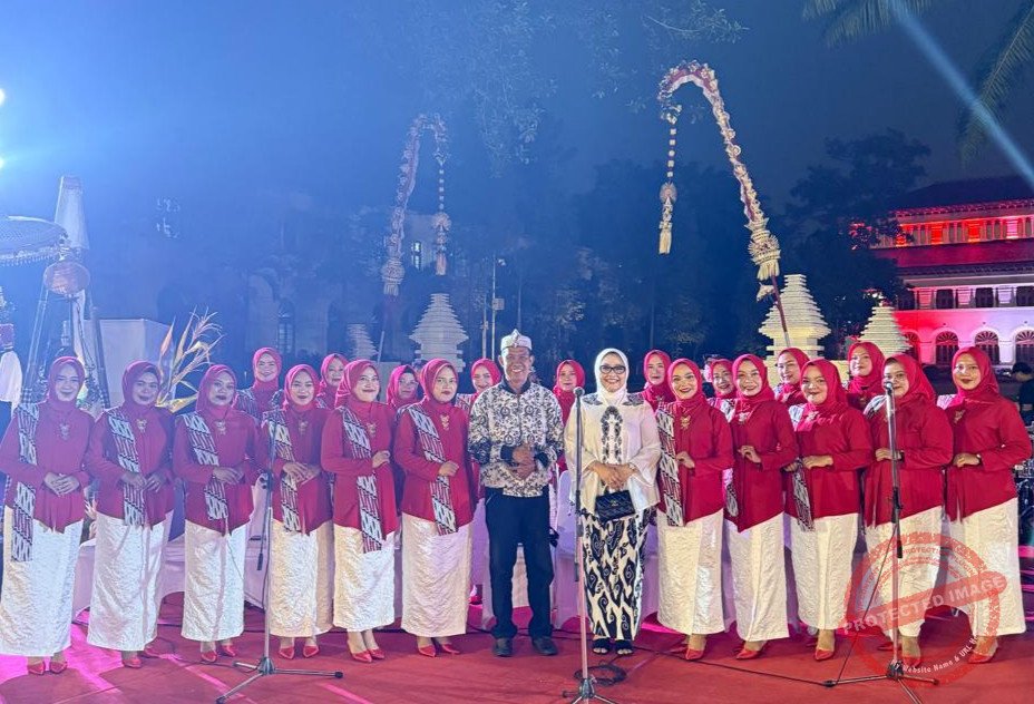 Padus PGRI Kabupaten Ciamis kembali dipercaya tampil dalam peringatan Hari Jadi ke-81 Provinsi Jawa Barat yang dipusatkan di kawasan Gedung Sate, Kota Bandung. (Dok, foto. Istimewa)