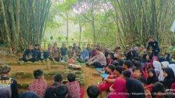 Tradisi Merlawu Desa Ciparigi, Kecamatan Sukadana, Kabupaten Ciamis. (Dok, foto. Istimewa)