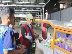 Harapan Seorang Ayah di Balik Gerobak Cuanki yang Masih Menyala hingga Dini Hari
