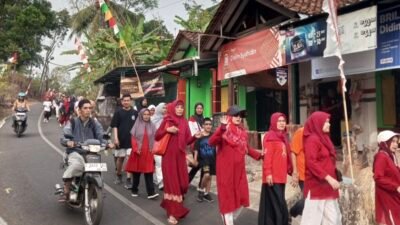 Jalan Santai HUT RI di Sukamaju Ciamis Banjir Hadiah, UMKM Lokal Ikut Patungan